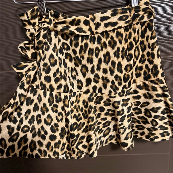 Animal print split skirt. Size small. New. Zara - Picture 5 of 5